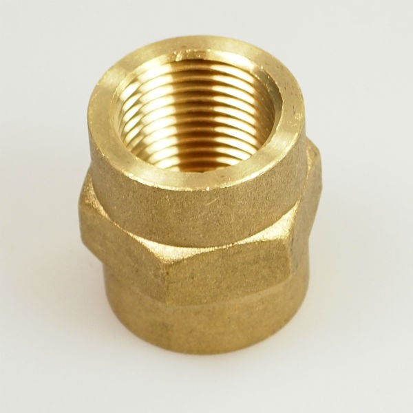 3/8" Muffe